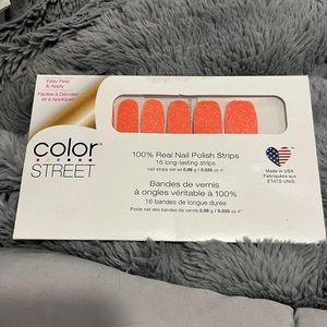 You’re Corally Invited New Color Street Nail Strips